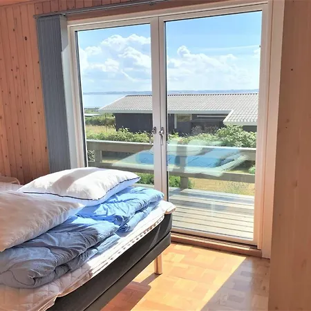 Miriam - 300m From The Sea By Interhome