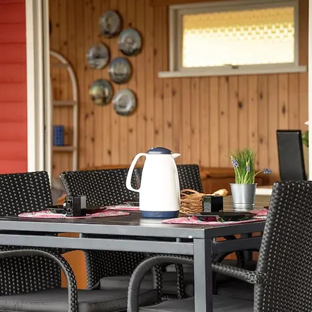 Miriam - 300m From The Sea By Interhome
